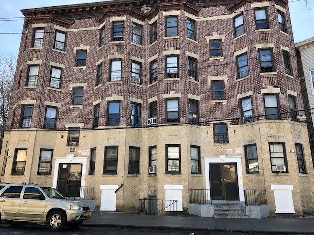18-26 Rollins St, Yonkers, NY à vendre Photo principale– Image 1 sur 29