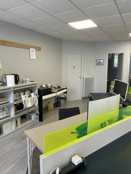 Local commercial dans Brest à louer - Photo principale – Image 1 sur 12