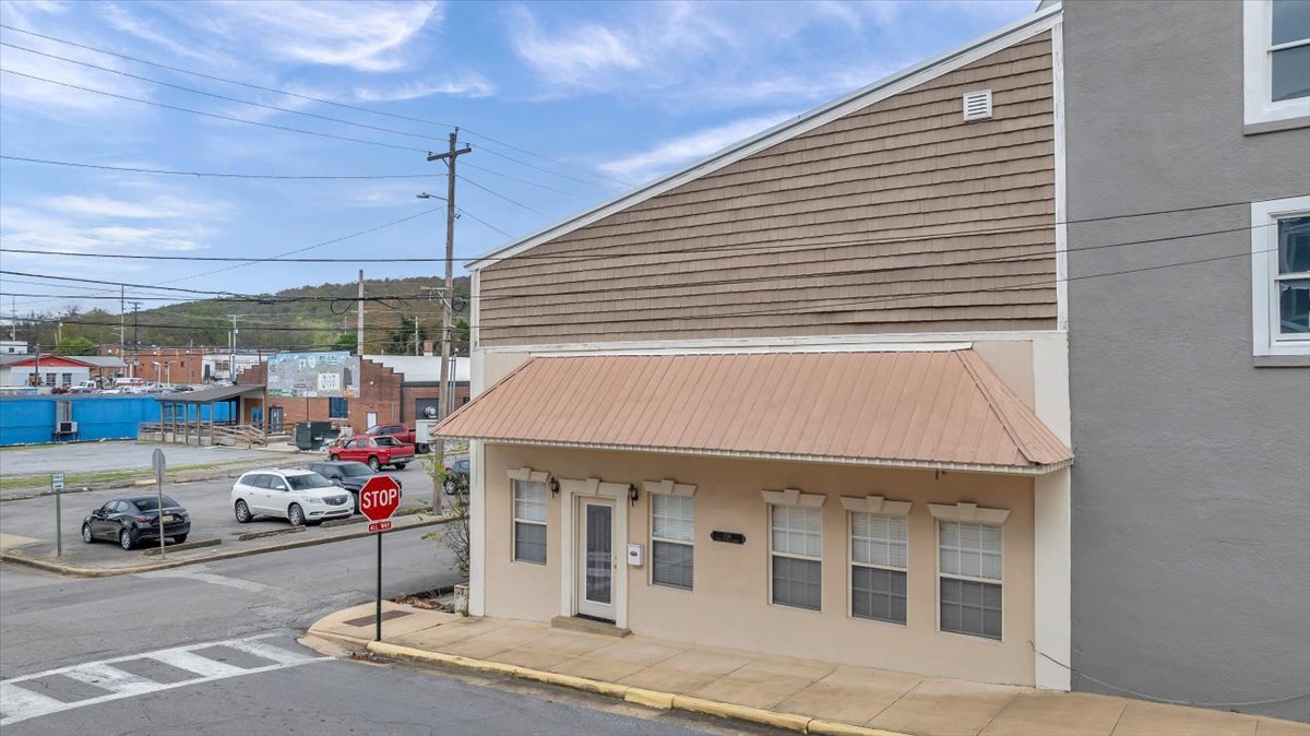 106 W Laurel St, Scottsboro, AL à vendre Photo de l’immeuble– Image 1 sur 44