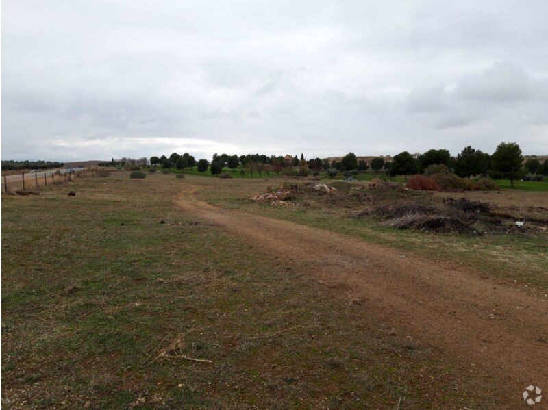 Terrain dans Layos, Toledo à vendre Photo de l’immeuble– Image 1 sur 2