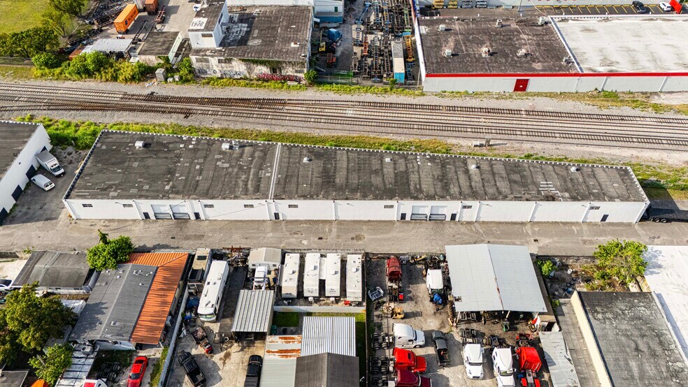 7455 NW 32nd Ave, Miami, FL à vendre - Photo de l’immeuble – Image 3 sur 5