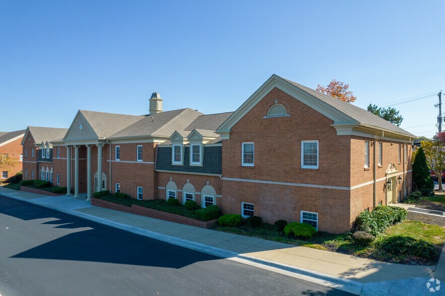 575 Copeland Mill Rd, Westerville, OH à louer - Photo de l’immeuble – Image 2 sur 11