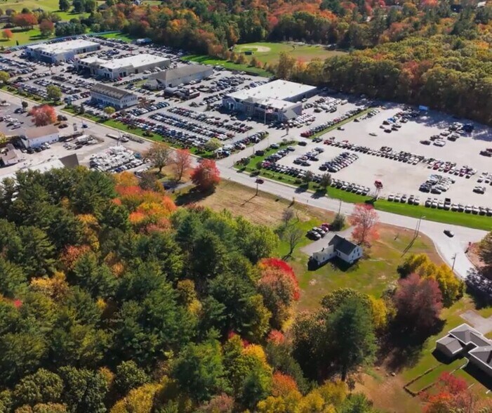 23 Uxbridge Rd, Mendon, MA à vendre - Photo de l’immeuble – Image 2 sur 9