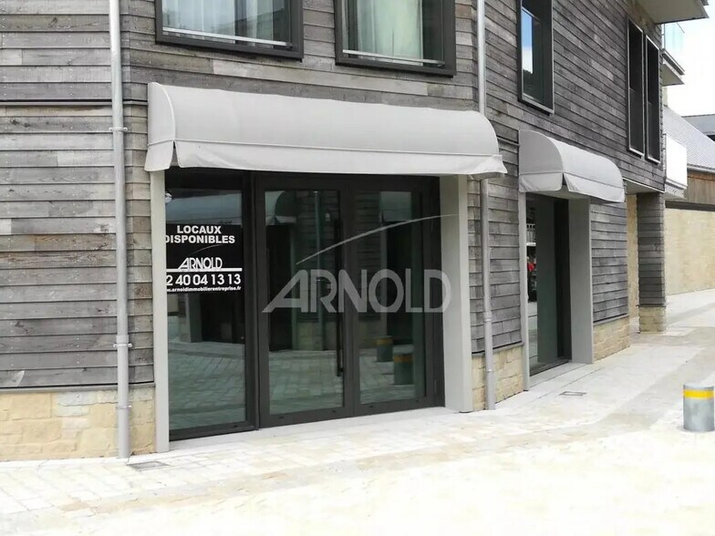 Local commercial dans Arzon à louer - Photo de l’immeuble – Image 3 sur 3