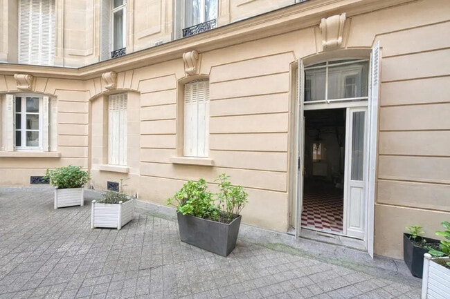 Plus de détails pour 95 Avenue Victor Hugo, Paris - Bureau à louer