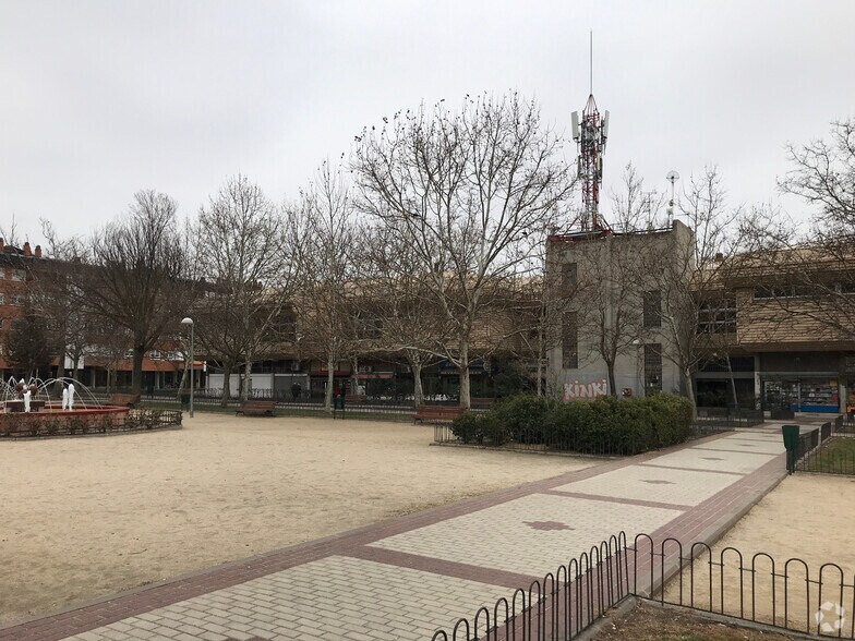 Paseo Lanceros 2, Madrid, Madrid à louer - Photo de l’immeuble – Image 2 sur 2