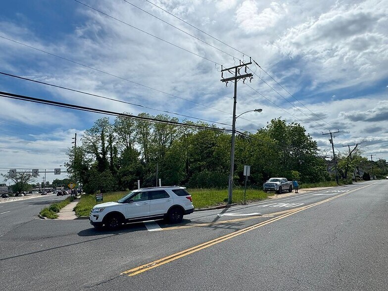 934 Hooper, Toms River, NJ à louer - Photo de l’immeuble – Image 2 sur 7