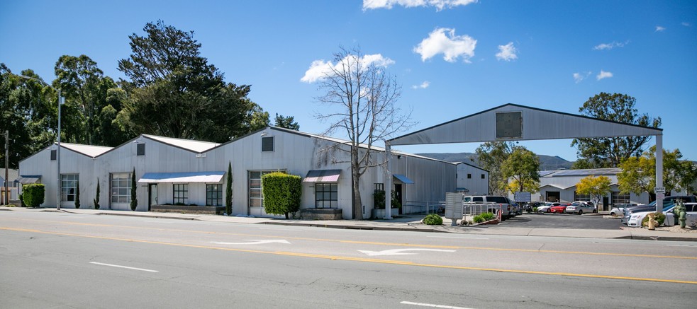 2972 S Higuera St, San Luis Obispo, CA à louer - Photo de l’immeuble – Image 1 sur 1