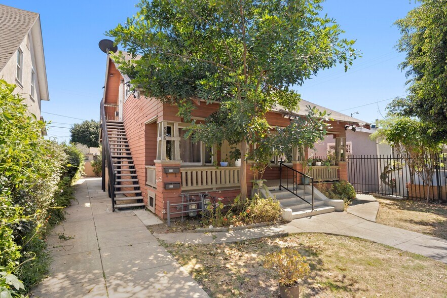 986 E 51st St, Los Angeles, CA à vendre - Photo de l’immeuble – Image 2 sur 10