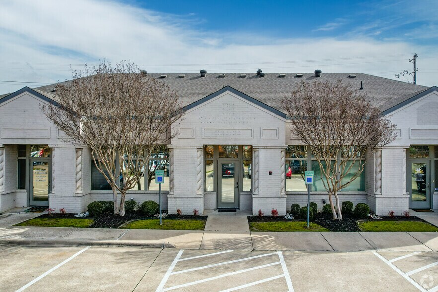 420 N Carroll Ave, Southlake, TX à vendre - Photo de l’immeuble – Image 3 sur 4