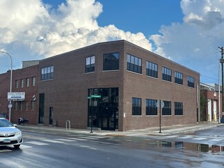 Plus de détails pour 2461 W Grand Ave, Chicago, IL - Local commercial à louer