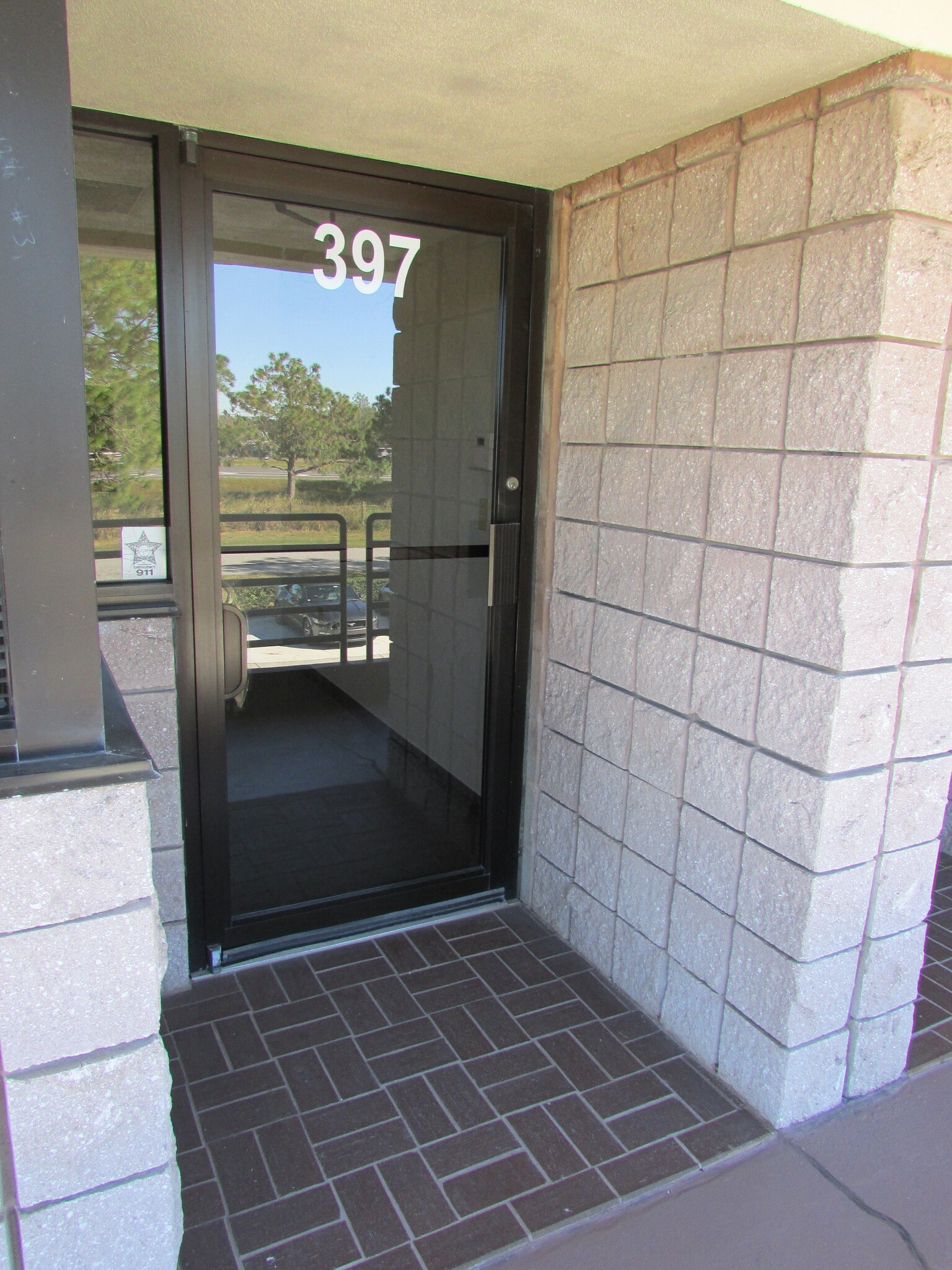 313-407 Interstate Blvd, Sarasota, FL à louer Photo de l’immeuble– Image 1 sur 13