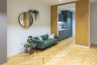 18 Conduit St, Londres à louer Photo intérieure– Image 2 sur 5