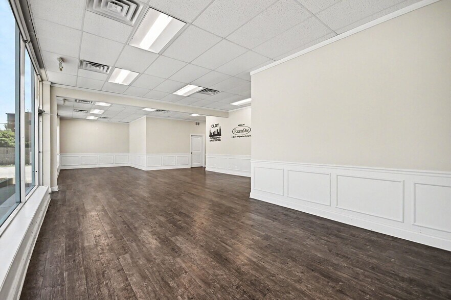 93 Caterpillar Dr, Joliet, IL à louer - Photo de l’immeuble – Image 3 sur 8