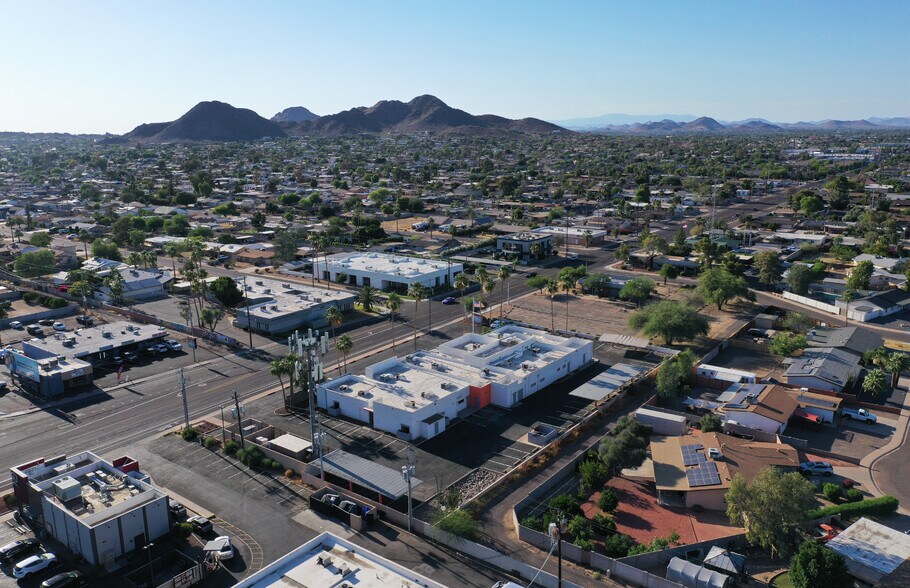 12251 N 32nd St, Phoenix, AZ à vendre - Photo de l’immeuble – Image 3 sur 7