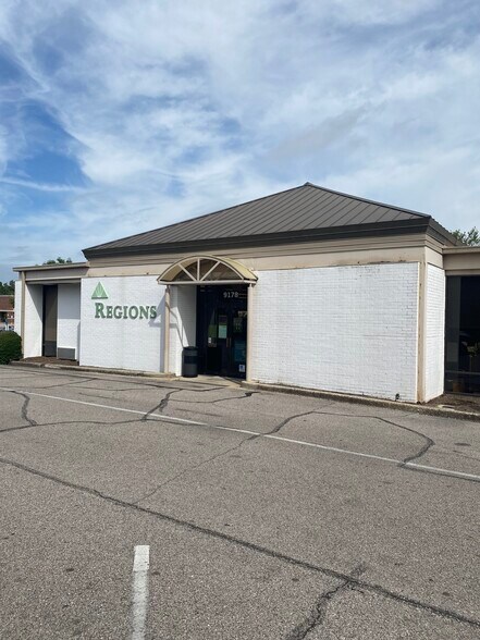 9178 Parkway E, Birmingham, AL à louer - Photo de l’immeuble – Image 3 sur 14