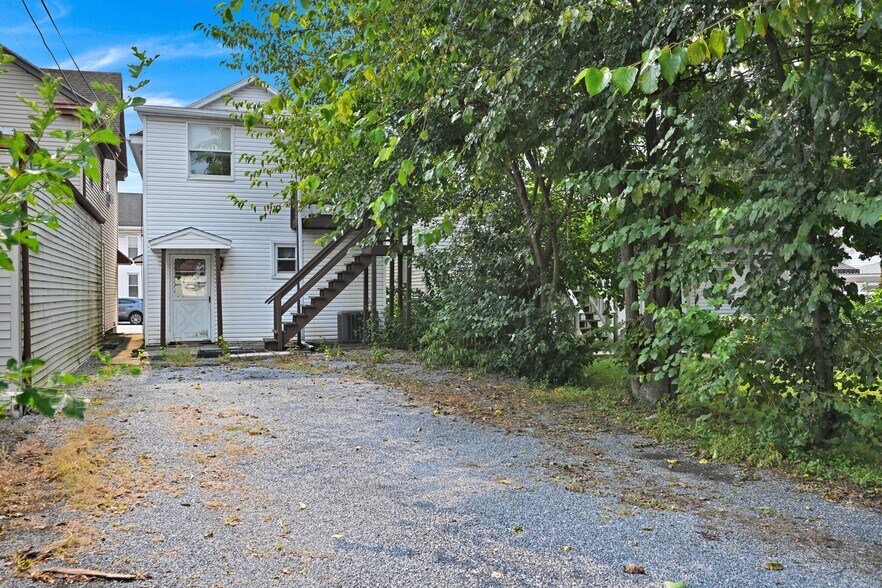 26 N Railroad St, Palmyra, PA à vendre - Photo de l’immeuble – Image 3 sur 25