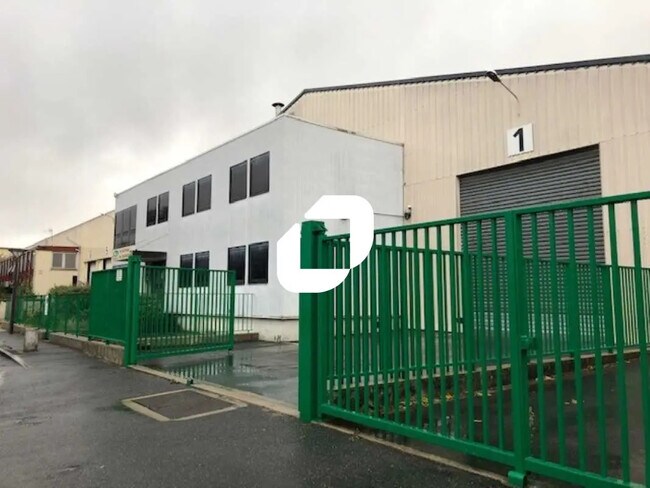 Plus de détails pour Bureau, Local d'activités à louer