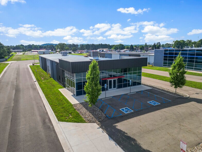 1401 Mount Vernon Rd, Newark, OH à louer - Photo de l’immeuble – Image 1 sur 15
