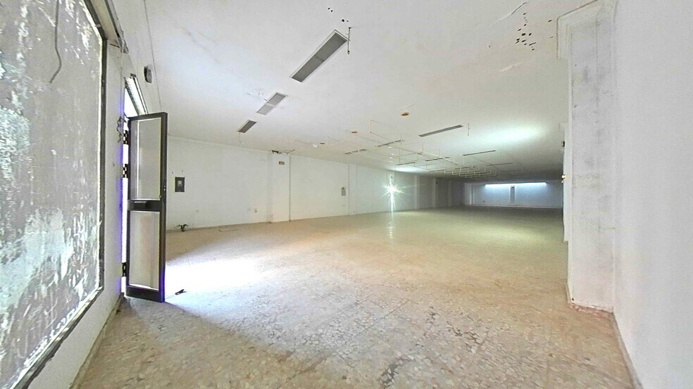 Local commercial dans Mairena del Alcor, Sevilla à vendre - Photo intérieure – Image 2 sur 8