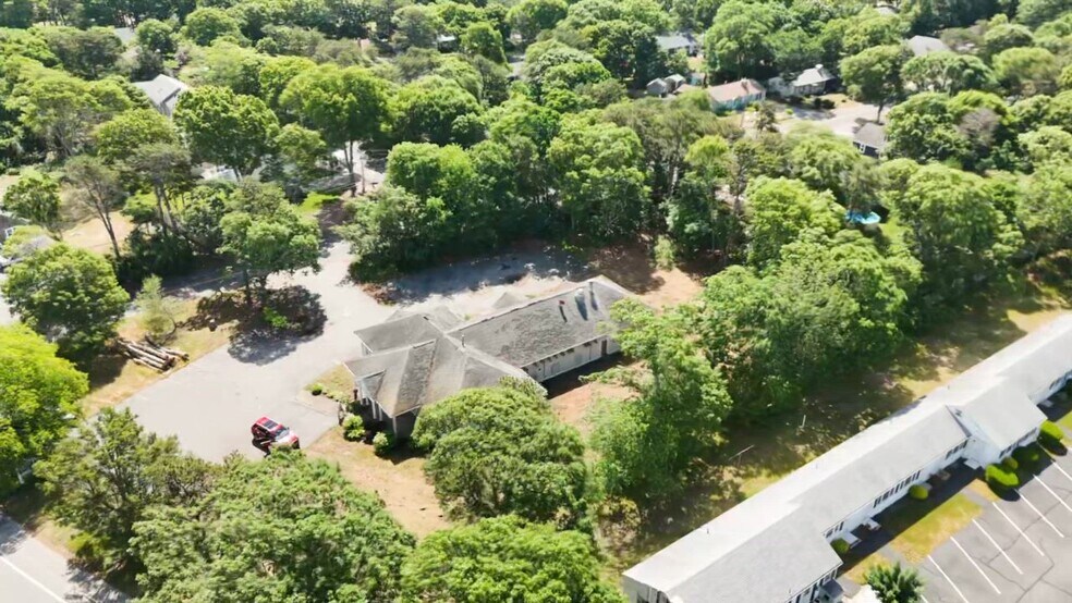 897 Route 28, South Yarmouth, MA à louer - Vidéo sur l’annonce professionnelle – Image 2 sur 4