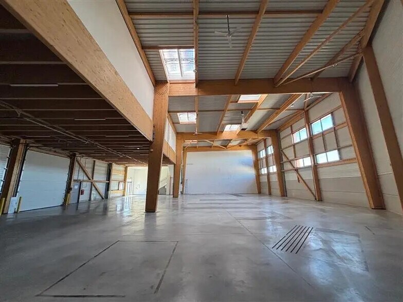 Local d’activités dans Romainville à louer - Photo intérieure – Image 2 sur 7