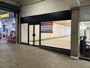 St Andrews Sq, Droitwich à louer Photo de l’immeuble– Image 1 sur 1