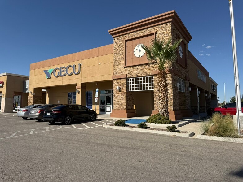 6101 Upper Valley Rd, El Paso, TX à louer - Photo principale – Image 1 sur 3