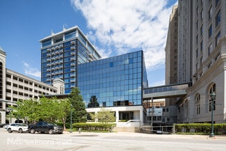 Plus de détails pour 101 W Friendly Ave, Greensboro, NC - Bureau à louer