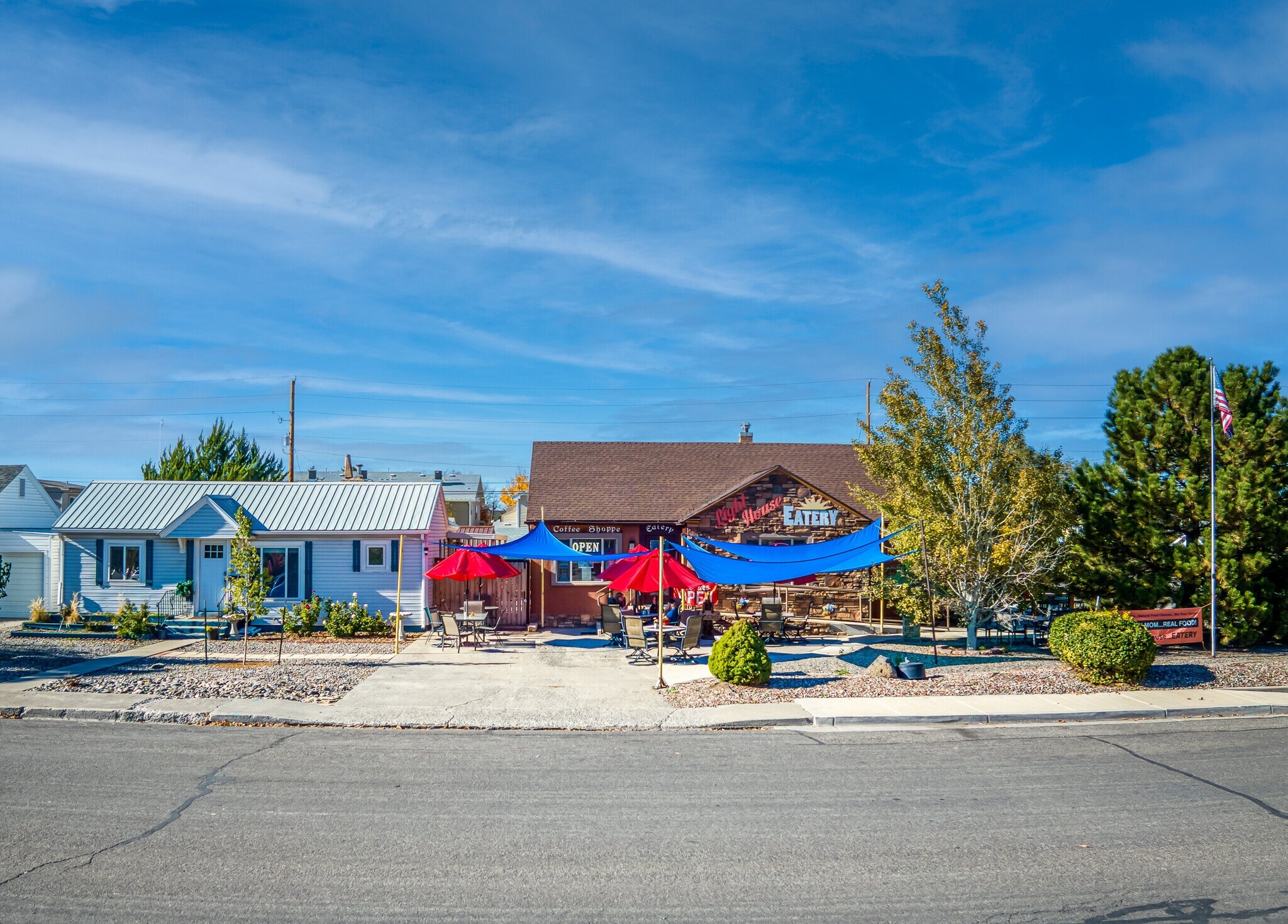 1047 N 1st St, Montrose, CO à vendre Photo de l’immeuble– Image 1 sur 70
