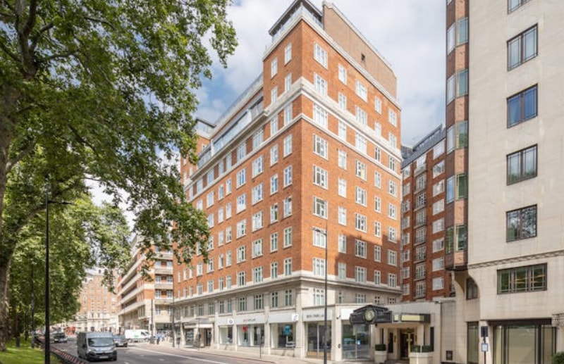 55 Park Ln, Londres à louer Photo de l’immeuble– Image 1 sur 16