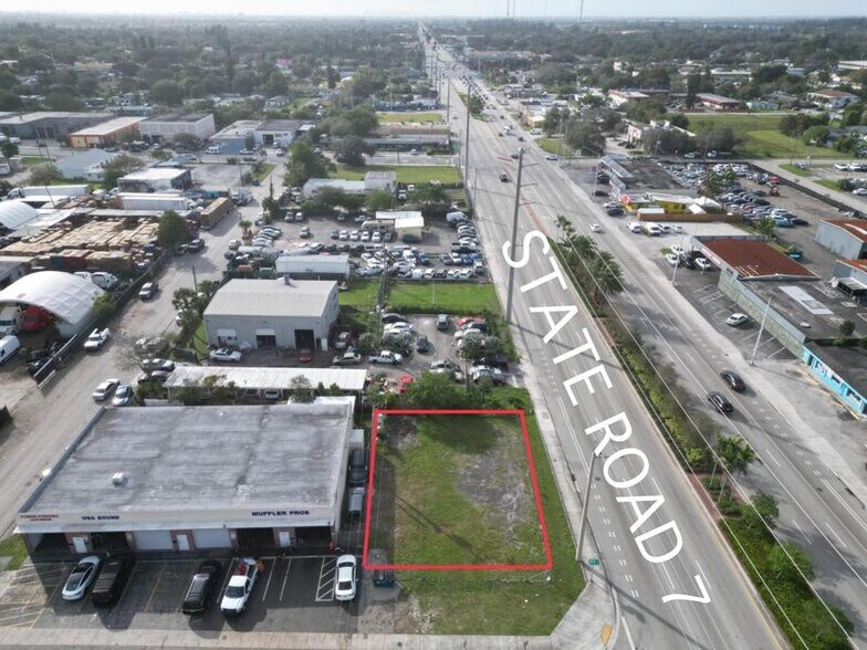 2301 State 7 rd, West Park, FL à vendre - Photo de l’immeuble – Image 2 sur 6