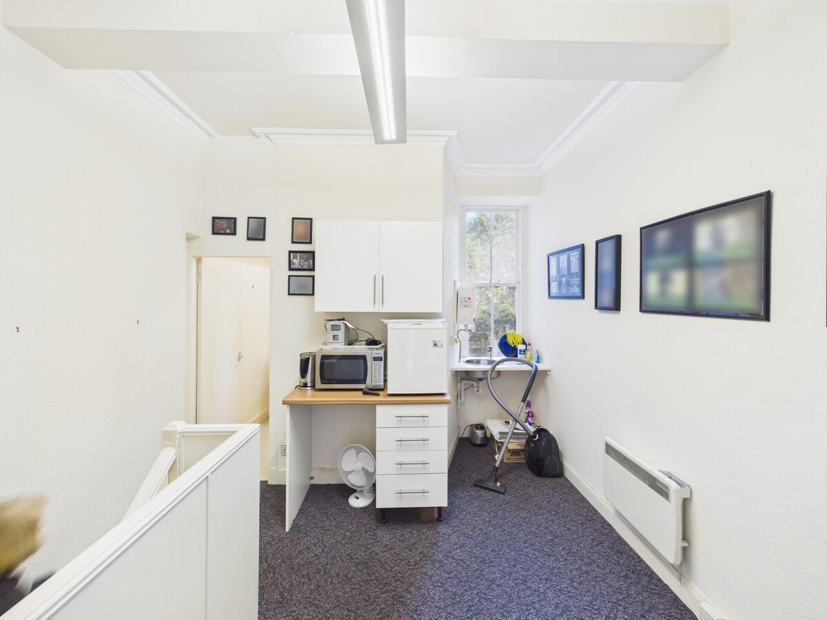 3 Gilmore Pl, Edinburgh, EDH EH3 9PG - Lot 3 St Peters Building - - Photo intérieure - Image 2 of 4