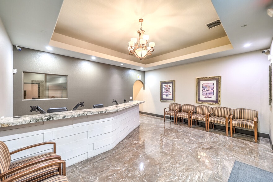2984 Marco St, Las Vegas, NV à vendre - Hall d’entrée – Image 3 sur 25