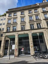 30 Bis Rue De Paradis, Paris à louer Photo de l’immeuble– Image 1 sur 10