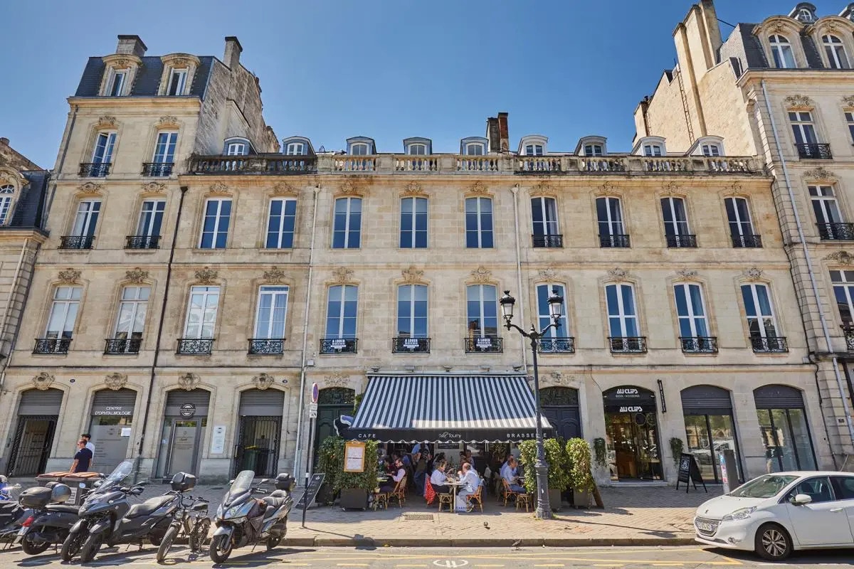 Bureau dans Bordeaux à louer Photo de l’immeuble– Image 1 sur 10
