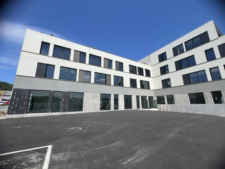 Local commercial dans Anglet à louer - Photo de l’immeuble – Image 2 sur 2