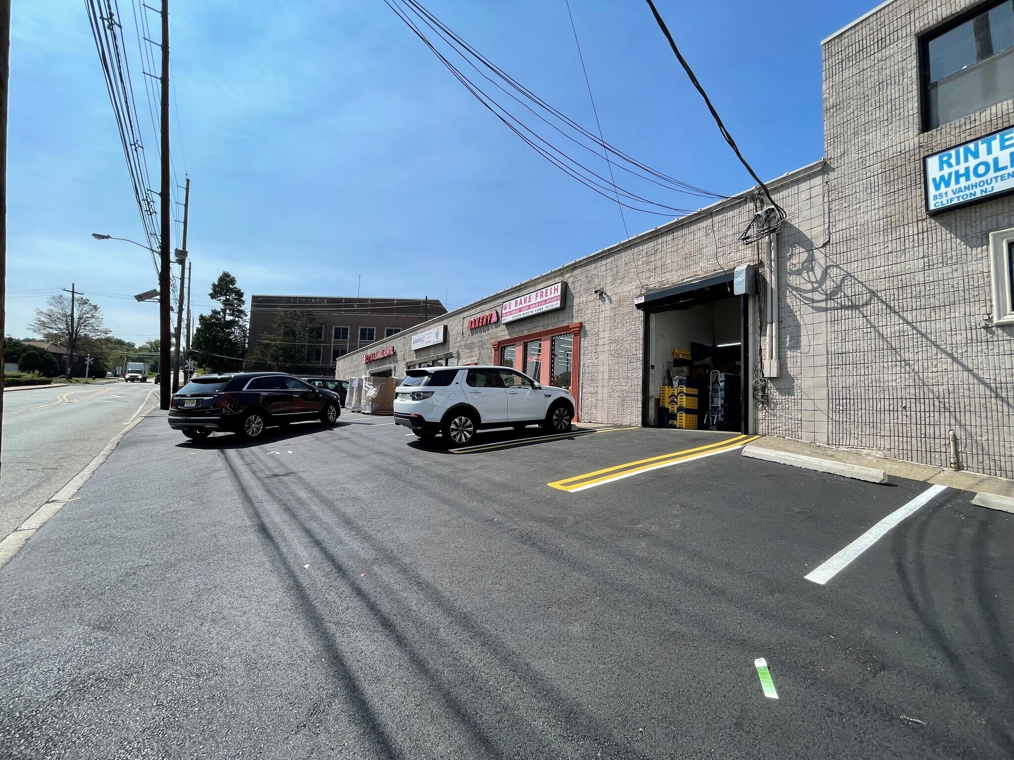 851 Van Houten Ave, Clifton, NJ à louer Photo de l’immeuble– Image 1 sur 6