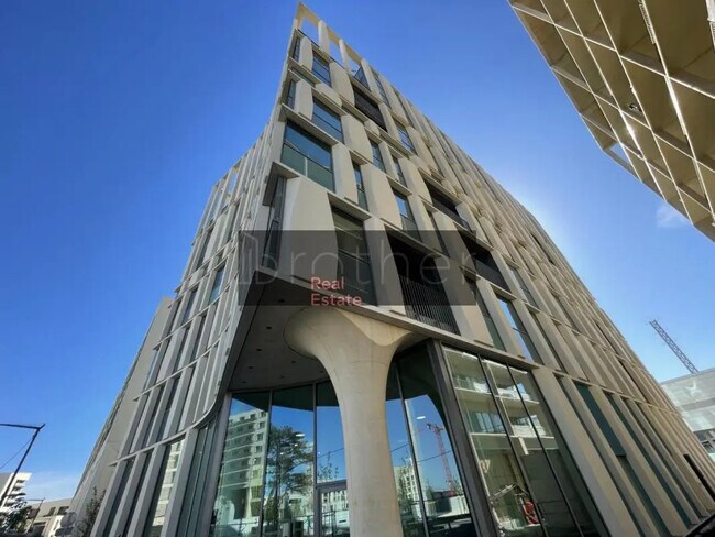 Plus de détails pour Bureau à louer