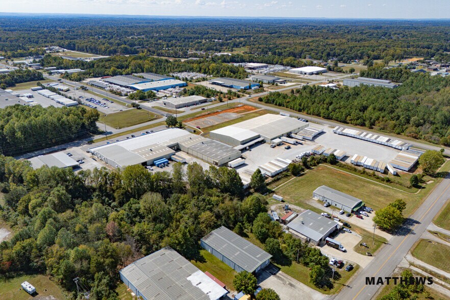 3110 Kendall Dr, Florence, AL à vendre - Photo de l’immeuble – Image 2 sur 4