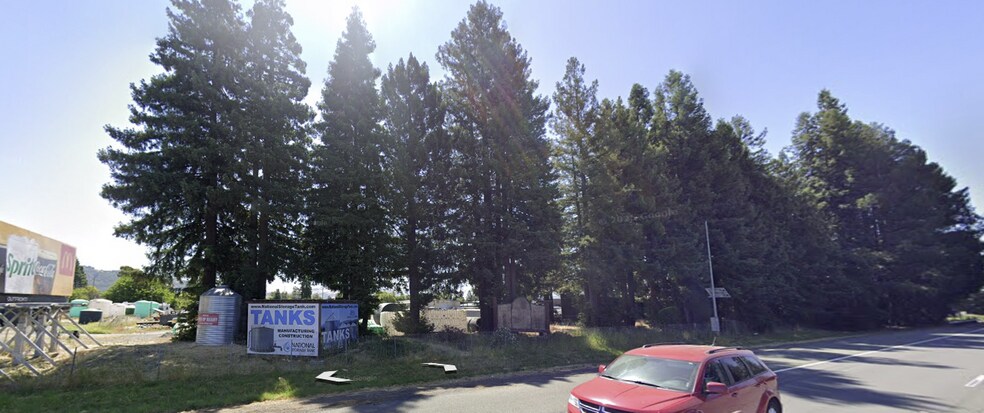 4135 Santa Rosa Ave, Santa Rosa, CA à louer - Photo de l’immeuble – Image 3 sur 33