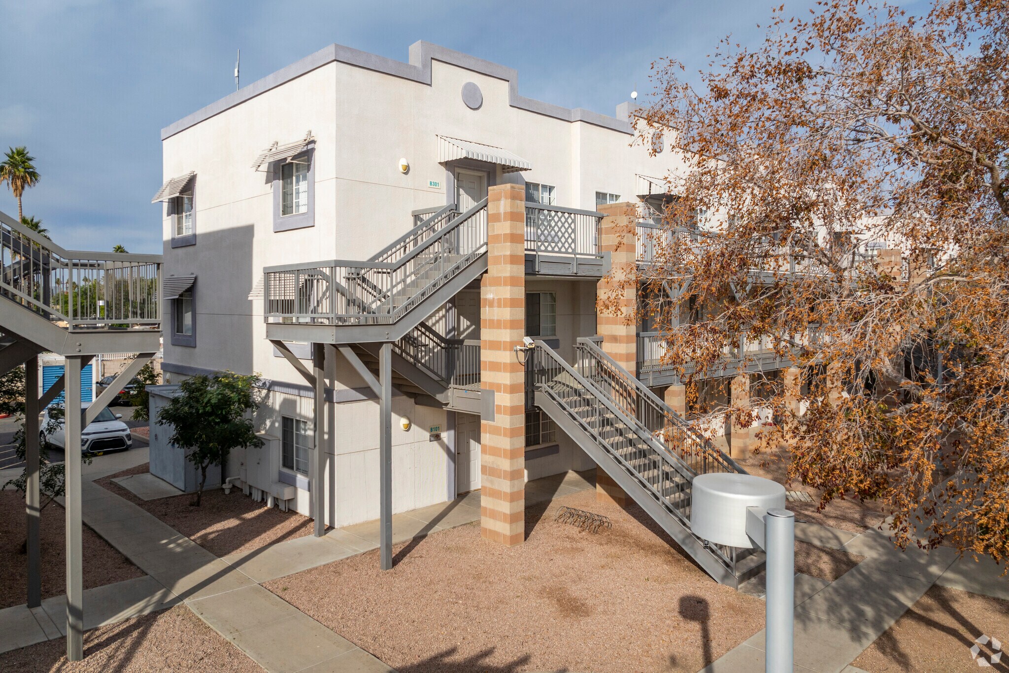 2302 W Colter St, Phoenix, AZ à louer Photo principale– Image 1 sur 14