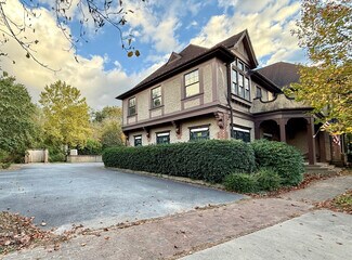 Plus de détails pour 12 All Souls Cres, Asheville, NC - Bureau à vendre