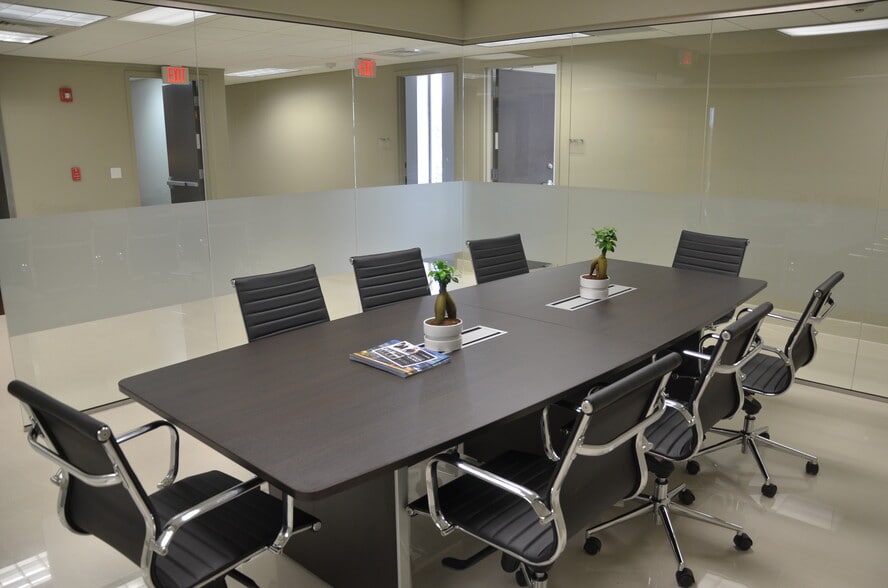 3200 N University Dr, Coral Springs, FL à louer - Photo de l’immeuble – Image 3 sur 10