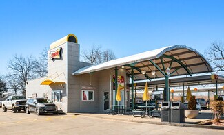 Plus de détails pour 2530 Highway 46 S, Dickson, TN - Local commercial à vendre