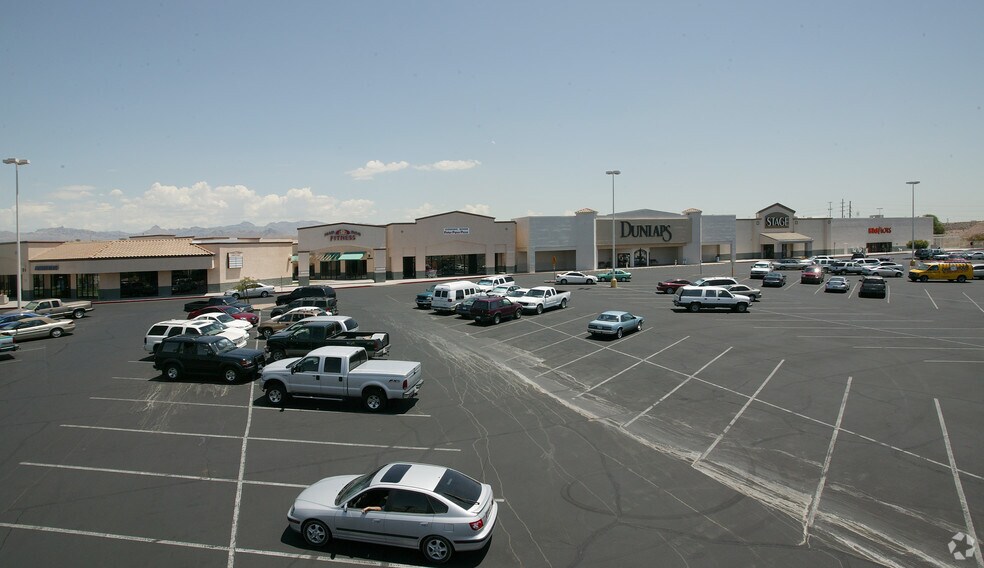2350 Miracle Mile, Bullhead City, AZ à louer - Photo de l’immeuble – Image 1 sur 19