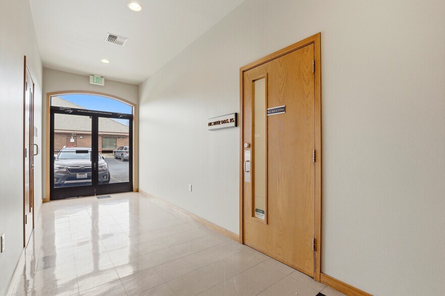 3804 Kern Way, Yakima, WA à louer - Photo de l’immeuble – Image 2 sur 37