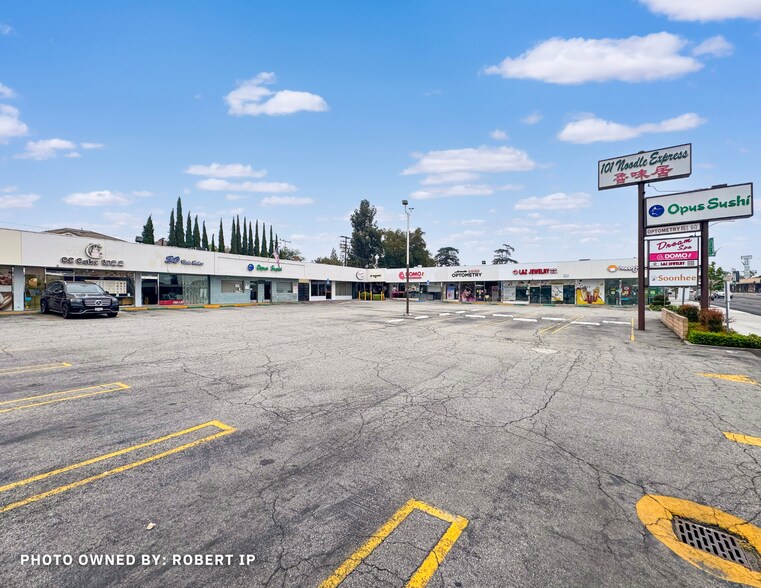 1019-1045 S Baldwin Ave, Arcadia, CA à louer - Photo de l’immeuble – Image 1 sur 6