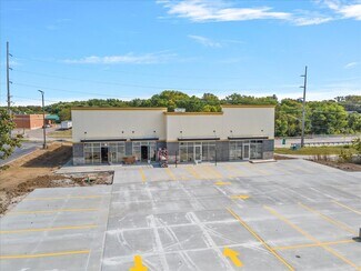 Plus de détails pour 1000-1004 Jason Pl, Chatham, IL - Local commercial à louer