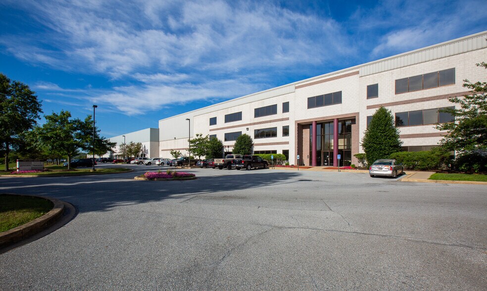 100 Lake Dr, Newark, DE à louer - Photo de l’immeuble – Image 1 sur 5